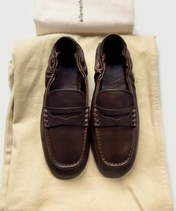 Handcrafted women&#39;s loafers in premium leather 