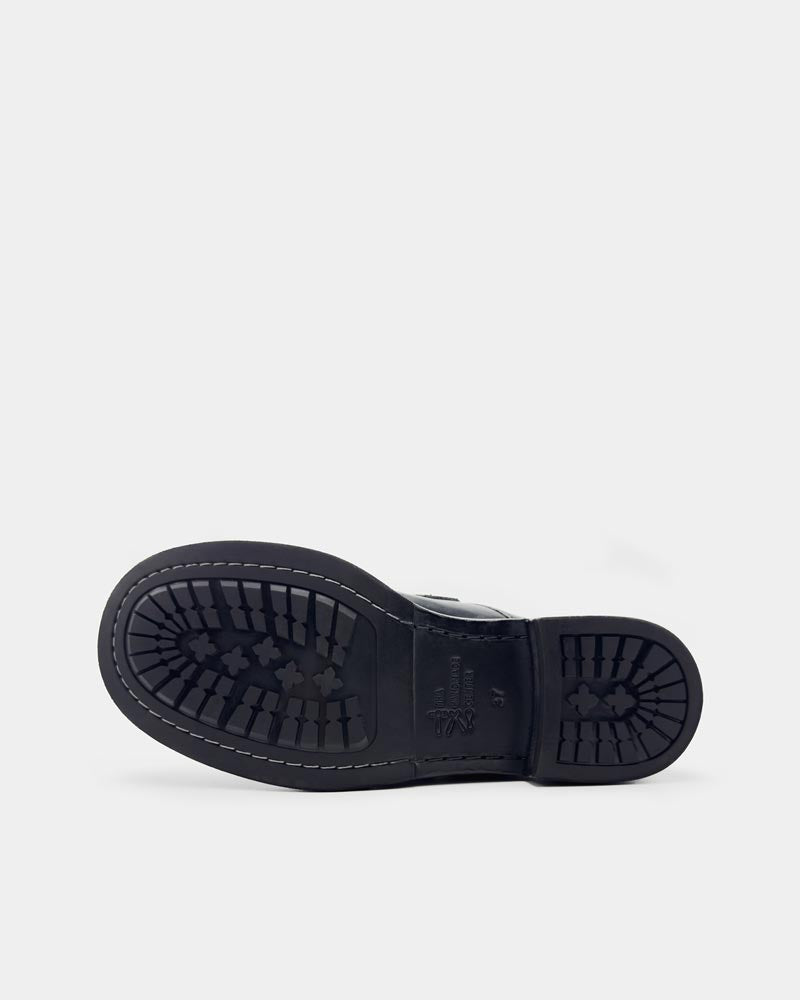 Black monk loafer with slip-resistant rubber sole