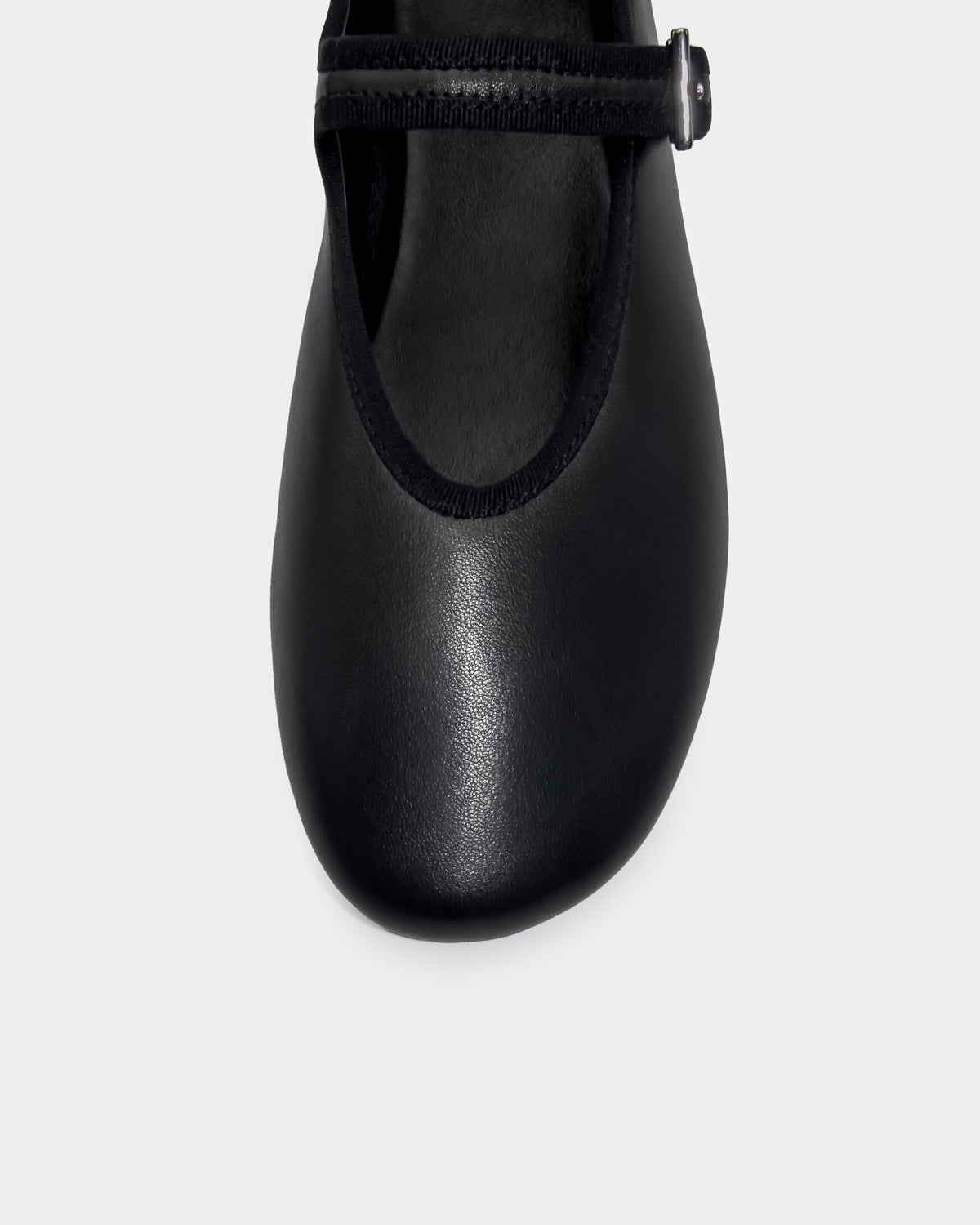 Black ballet flats in leather for women with wide fit toe box