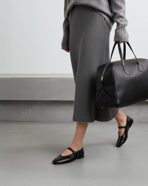 black ballet flats styled for office look and comfortable as travel flats for women