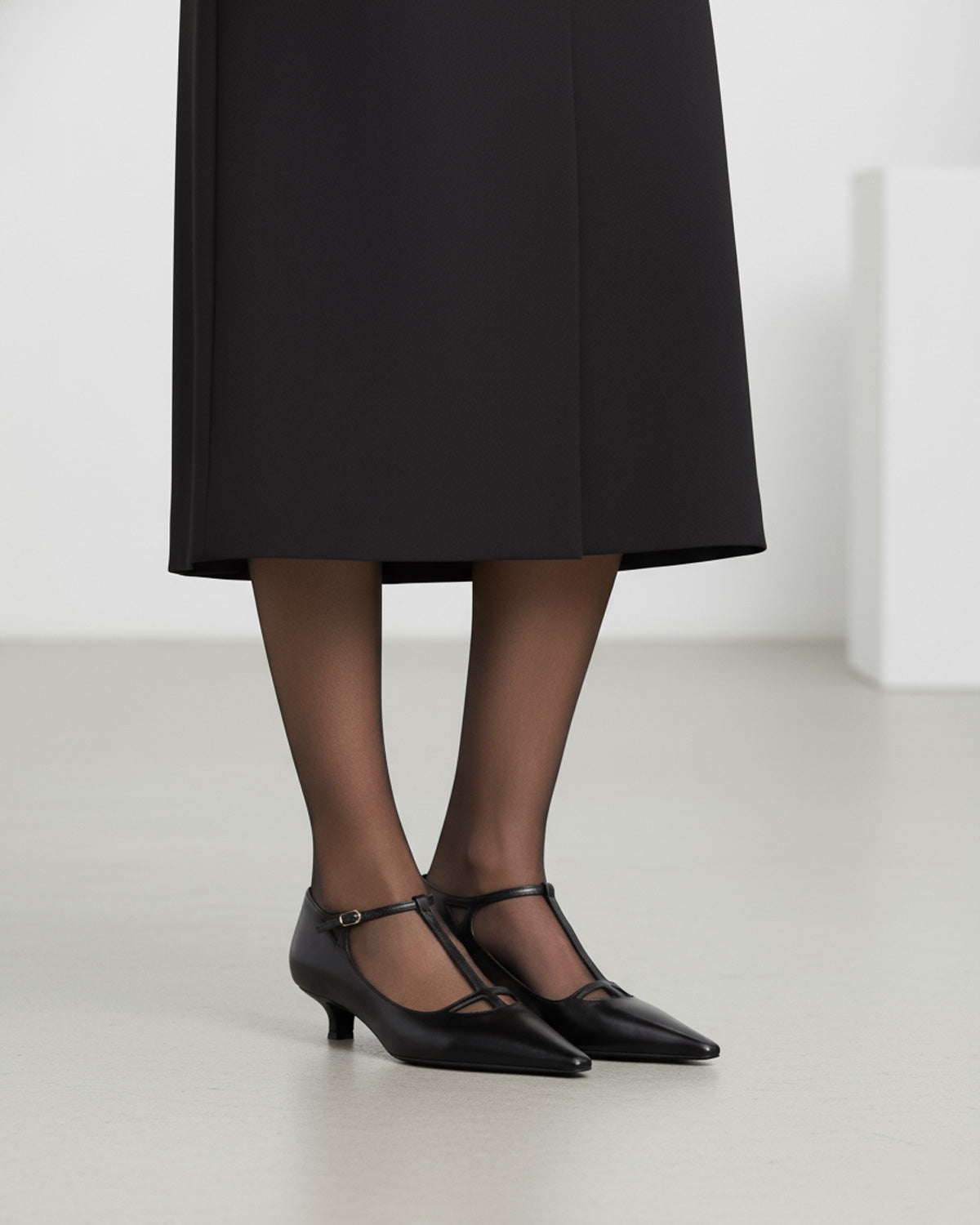 Black leather t-strap kitten heels dress shoes women Australia