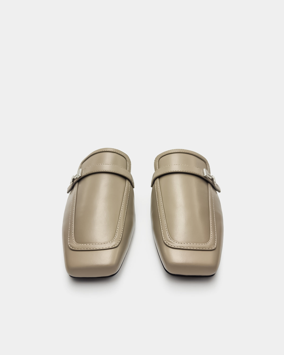 Women's flat mule shoes in beige khaki leather wide fit square toe