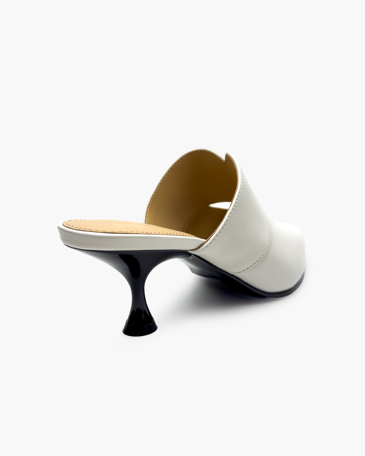White kitten heels mules in leather Australia