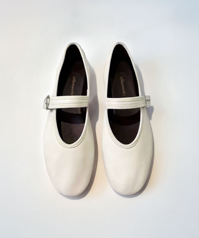 Ballet flats in white leather - effortless style flat shoes for women