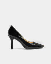 black heeled shoes in patent leather, ideal formal shoes for women 