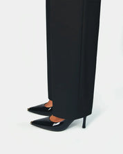 black heeled shoes in patent leather as comfortable work shoes for women