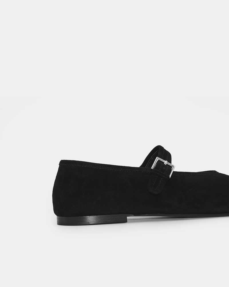 Comfy suede ballet flats with strap – classic ballet shoe style