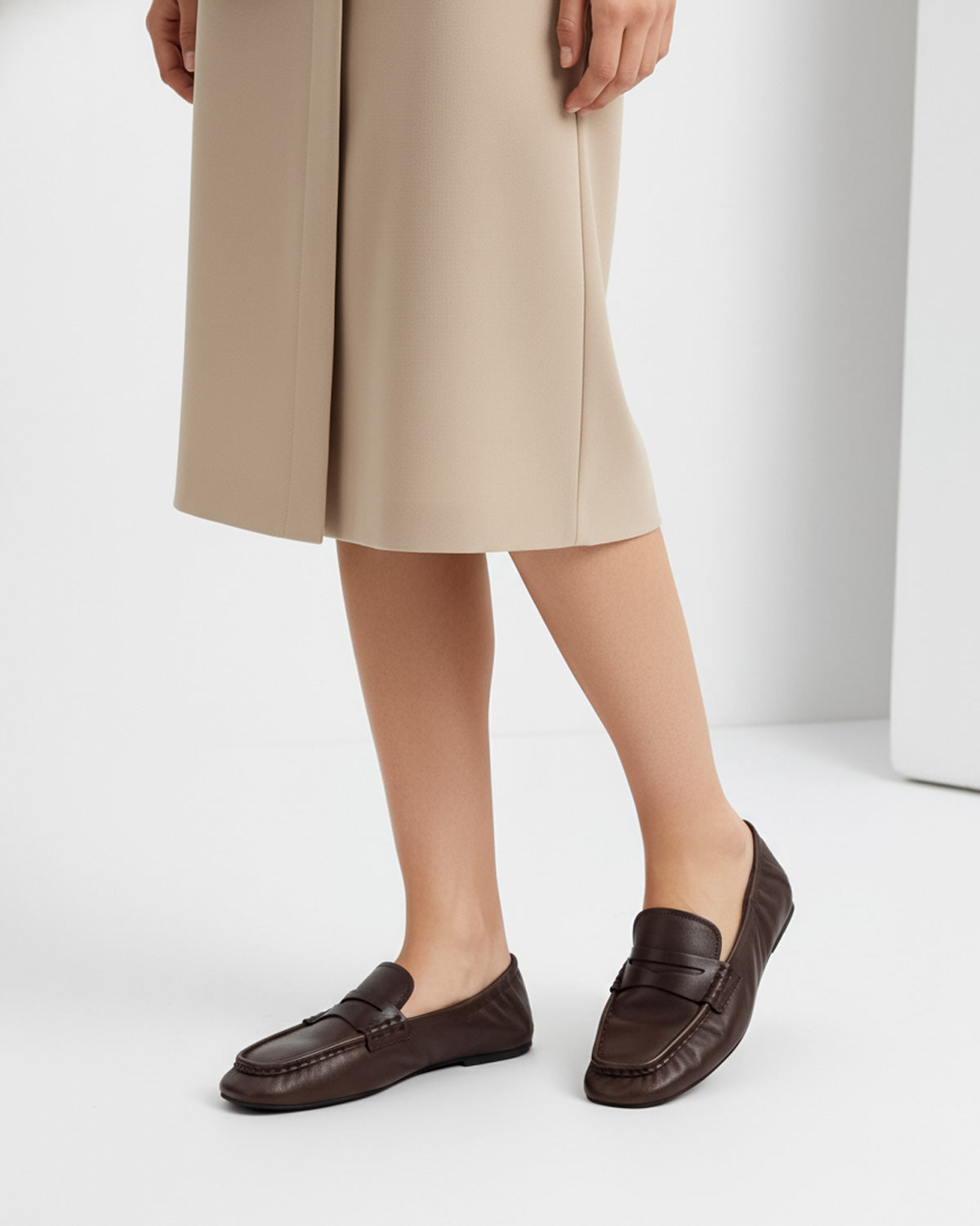 Dark brown leather loafers for women  soft and lightweight 