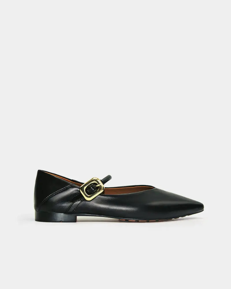 flat mary jane in black calfskin leather that are perfect for polished professional look