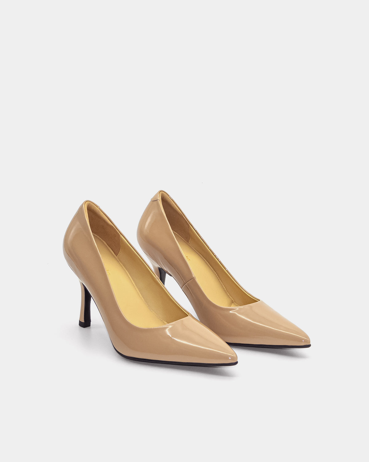 Glossy patent comfort heels in nude beige leather with padded insole for comfort