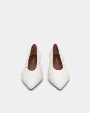 White kitten heels with cushioned leather insole